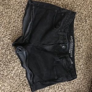 American Eagle Black shorts size 6